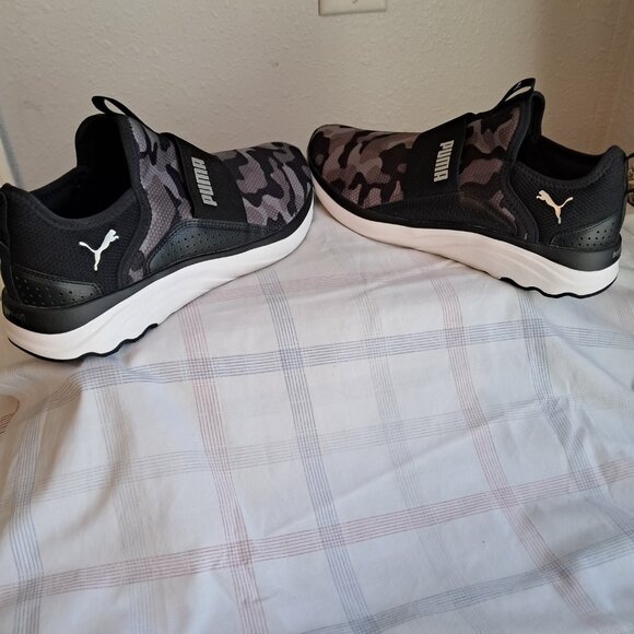 🔥🔥 PRICE DROP: PUMA Softride Sophia Camo Slip-On Sneakers Black Silver Sz 9 - Picture 4 of 9